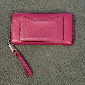 Marc Jacobs Recruit Continental Wallet Fuchsia Pink Leather Zip Around